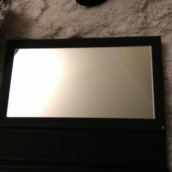 Dior 2021 LE Ecrin Couture Palette: Atelier of Dreams - Picture 12 of 17